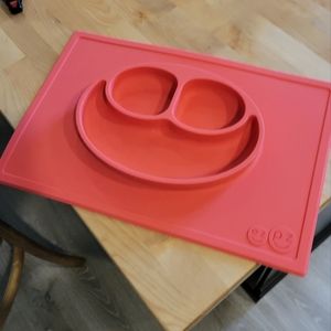 Nwot EzPz Mat in Coral